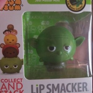 Lip smacker